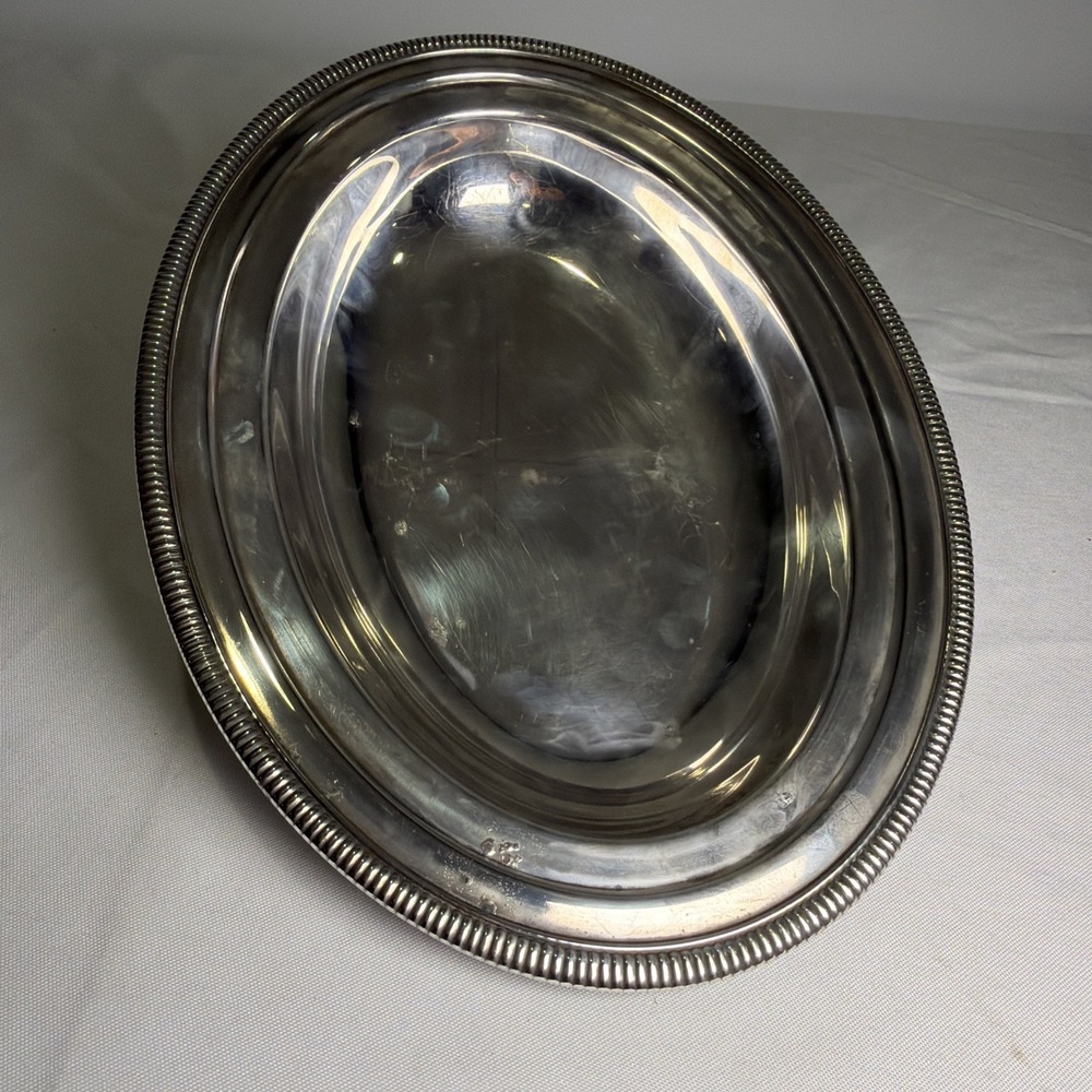 Vintage 12" x 9" Beautiful oval silverplate tray Unbranded